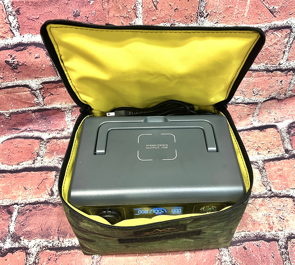BLUETTI Portable Power Station EB3A Carry Case-duckduckjeep-offroad-wrangler-gladiator-3d-jeep duck-custom duck-Jeep-The Quacktory-Fun Jeep Ducks-Ducks4Jeep