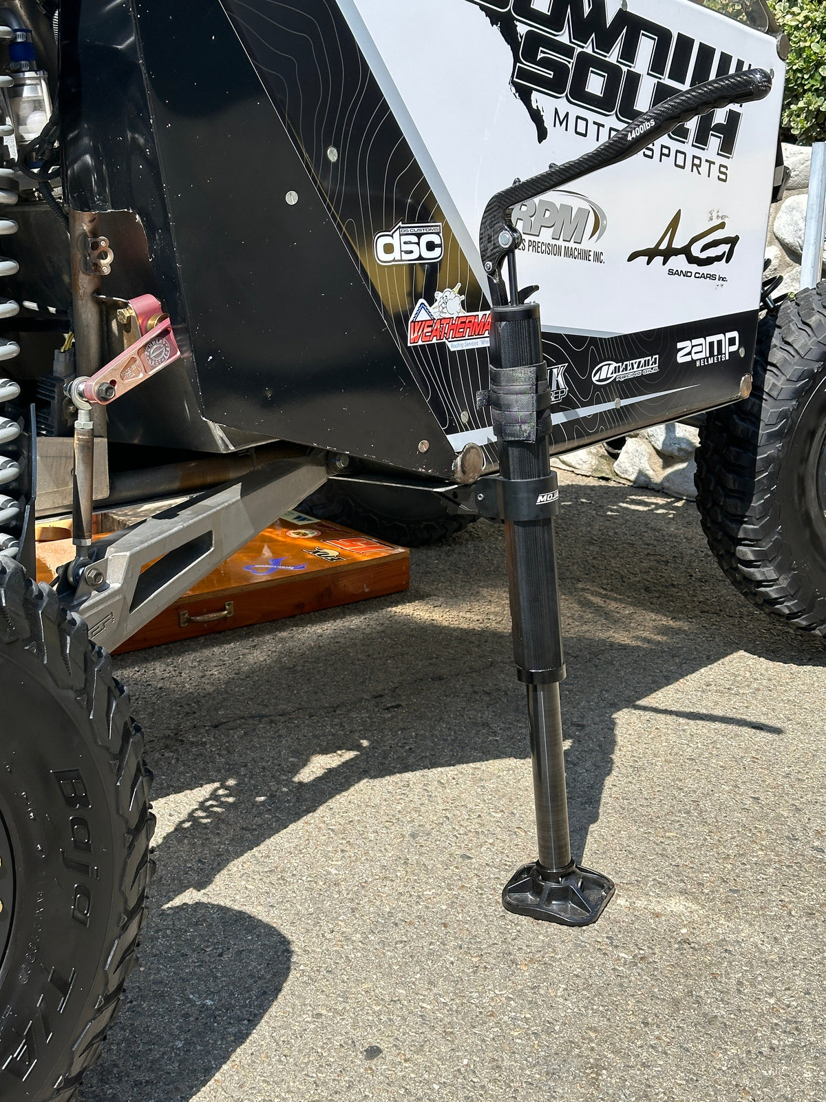 MOJAB CarbonPro Compact Hydraulic Jack with Mounting Clamps MLH 40''-duckduckjeep-offroad-wrangler-gladiator-3d-jeep duck-custom duck-Jeep-The Quacktory-Fun Jeep Ducks-Ducks4Jeep