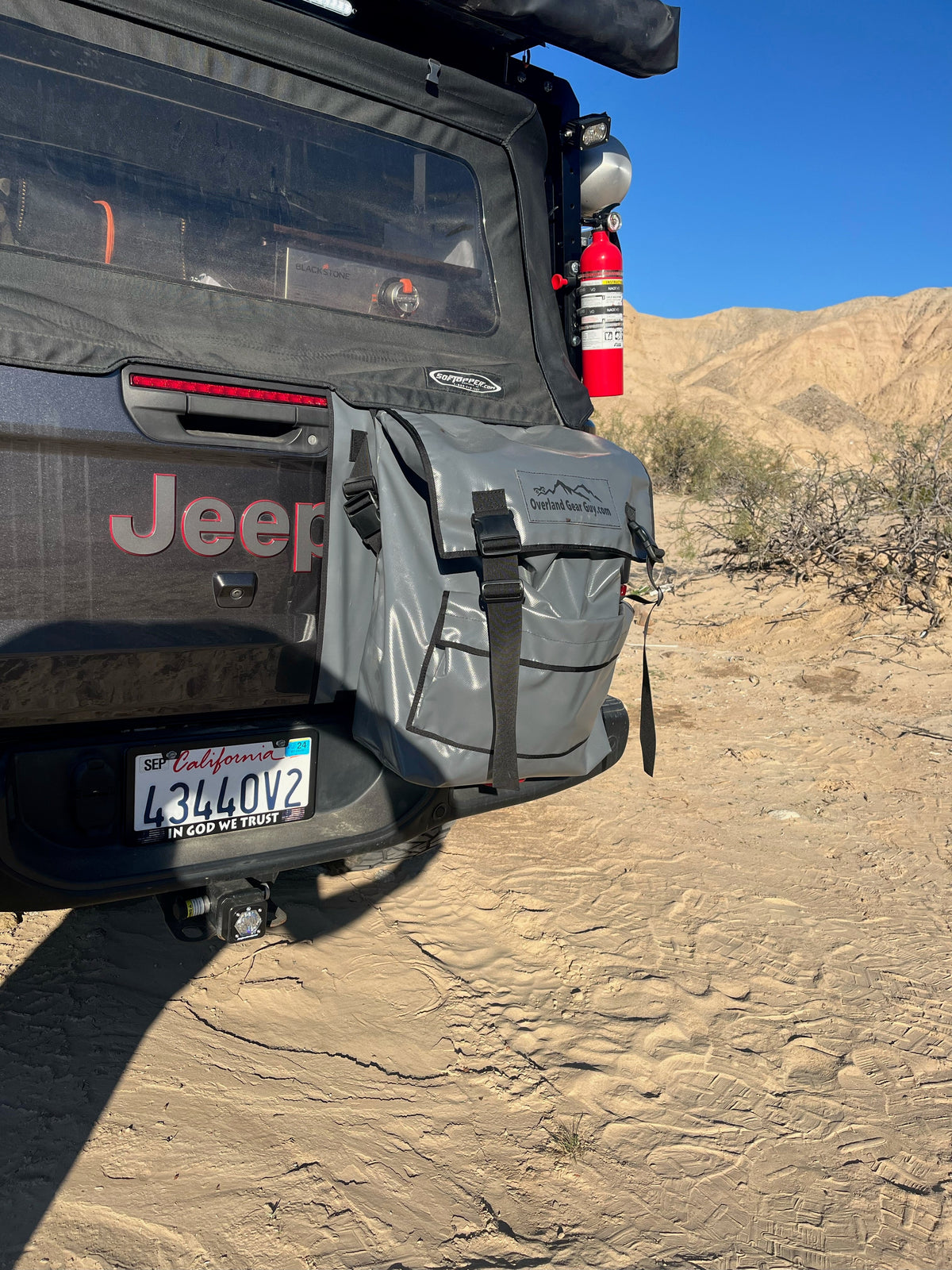 Tailgate Trash Bag Gladiator - Tacoma - Ram - Rivian -QuarterMaster-duckduckjeep-offroad-wrangler-gladiator-3d-jeep duck-custom duck-Jeep-The Quacktory-Fun Jeep Ducks-Ducks4Jeep